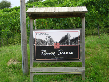 L'insegna dell'azienda Ronco Severo