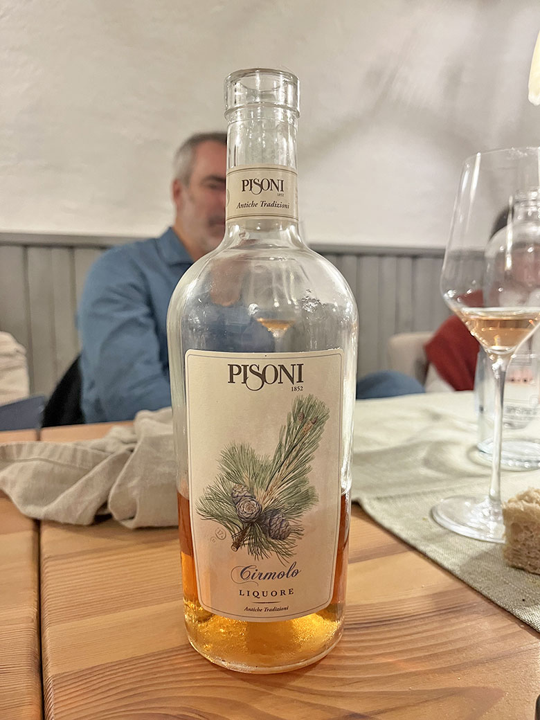 Liquore Cirmolo Pisoni